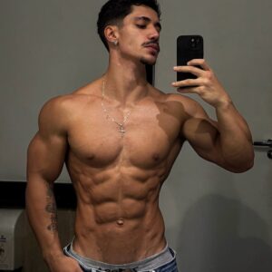 Caique Vilhegas
