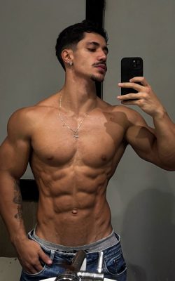 Caique Vilhenas